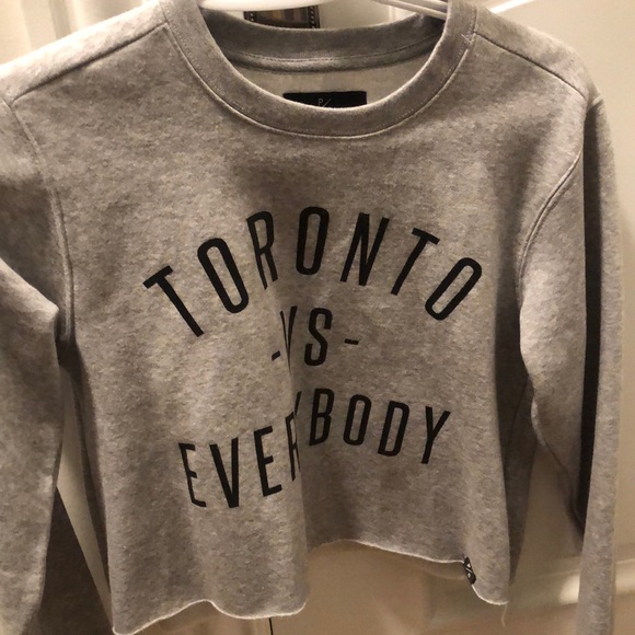 Crop top - Picture 1 of 1